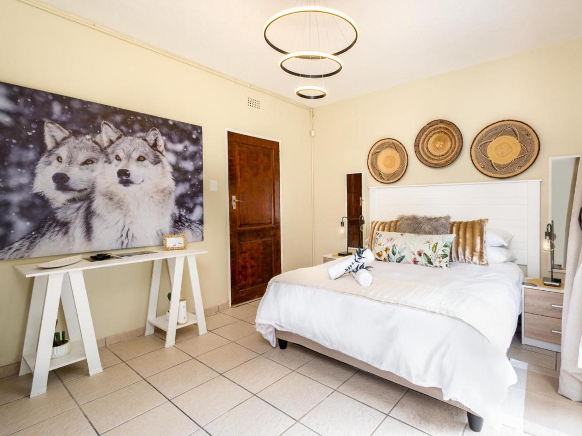 Woelfe Krantz Accommodation Mbombela Chambre photo