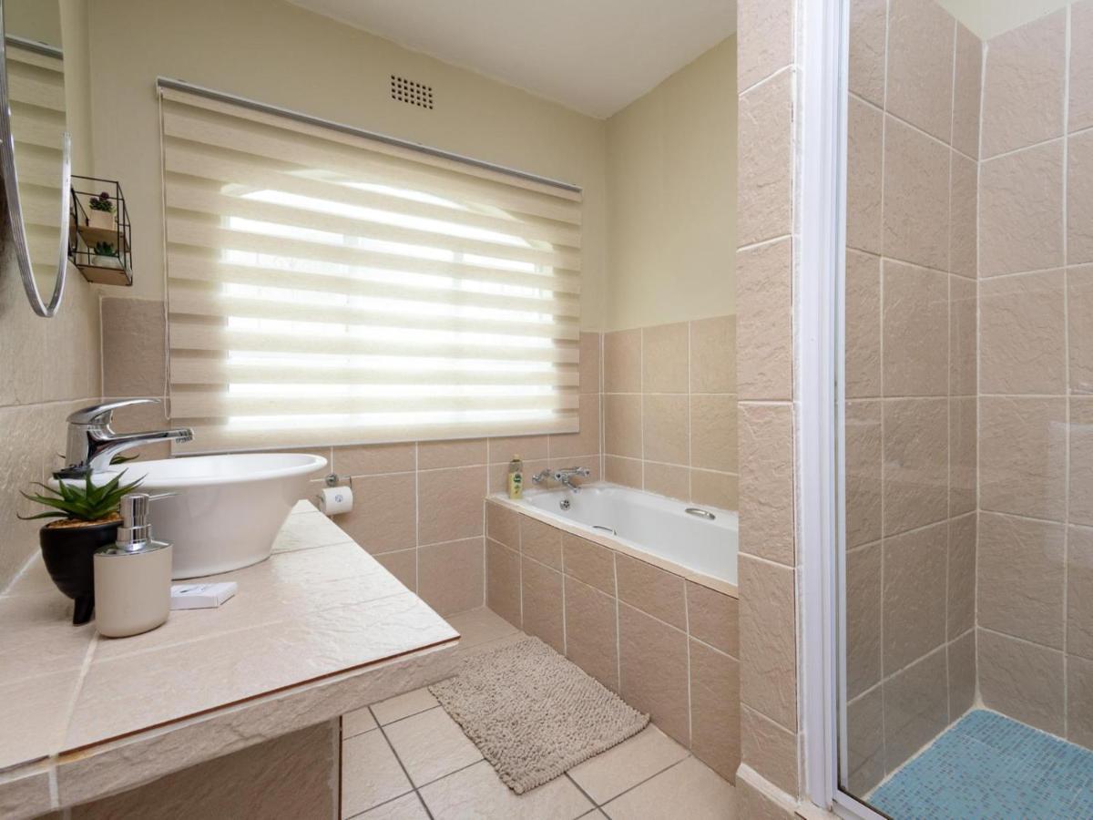 Woelfe Krantz Accommodation Mbombela Chambre photo