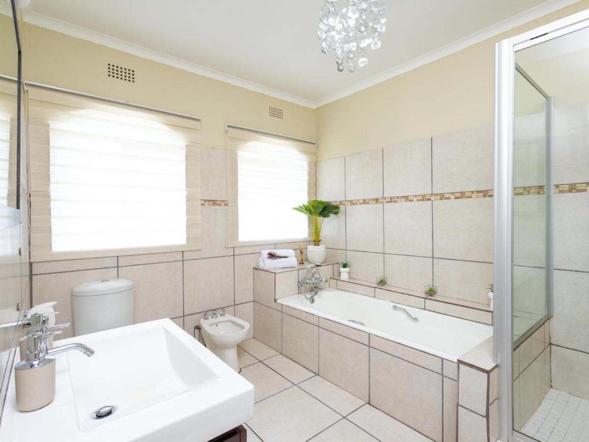 Woelfe Krantz Accommodation Mbombela Chambre photo