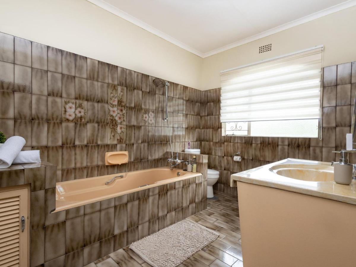 Woelfe Krantz Accommodation Mbombela Chambre photo